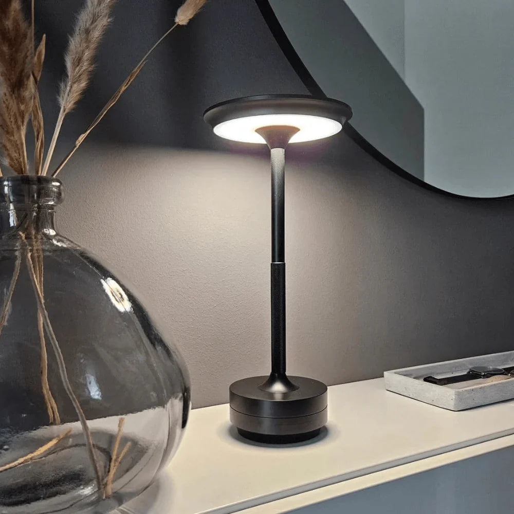 AURÉLIA™ LAMP